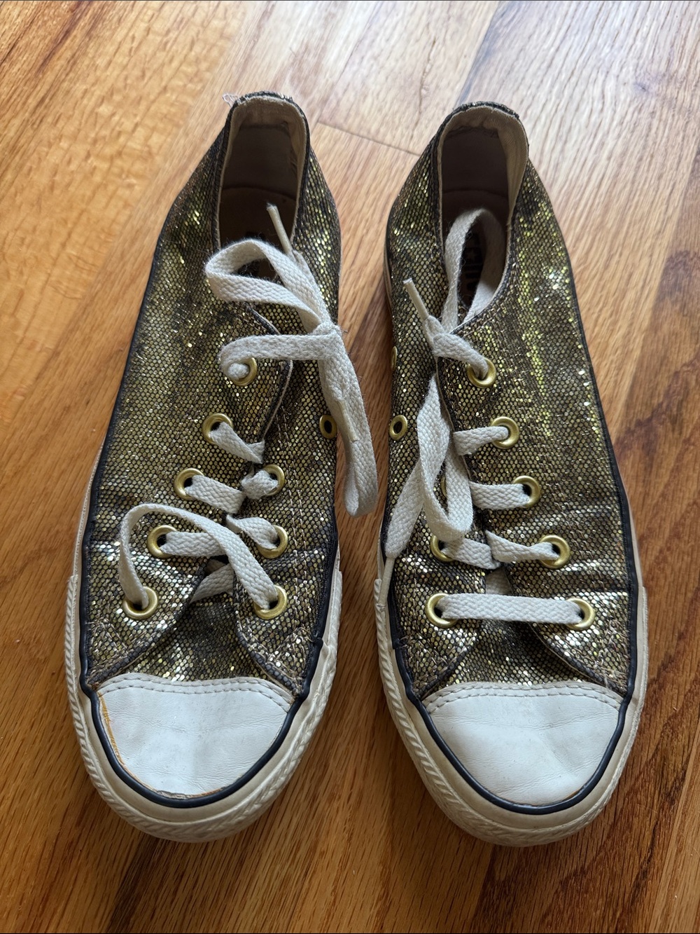 Converse Gold Sequin Women’s Sneakers size 6